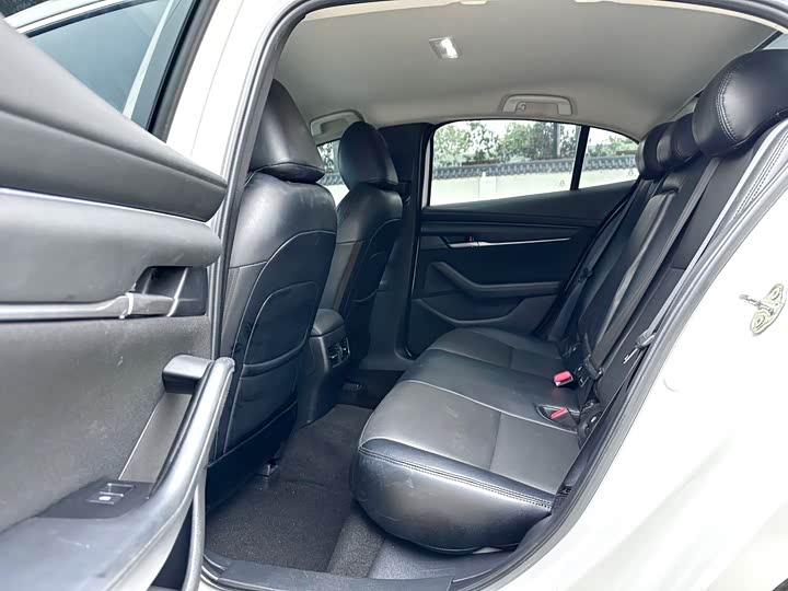 Фото 4 - Mazda 3 (Axela)