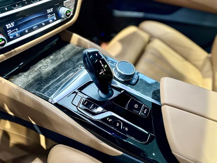 Фото 7 - BMW 6 Series GT