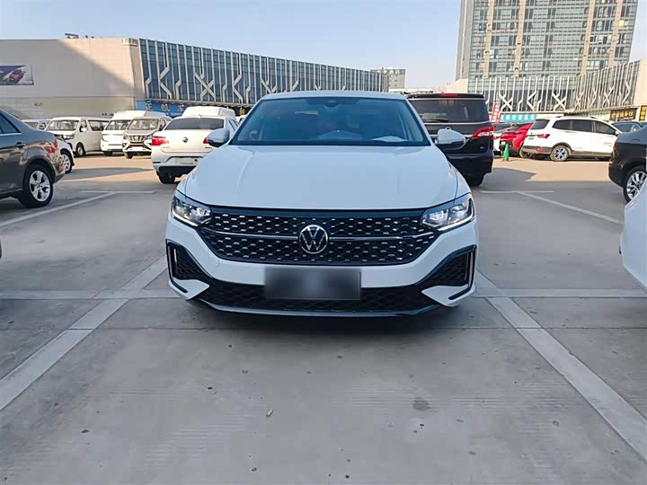 Фото 3 - Volkswagen Lavida