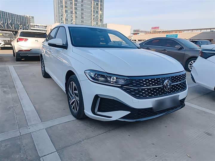 Фото 4 - Volkswagen Lavida