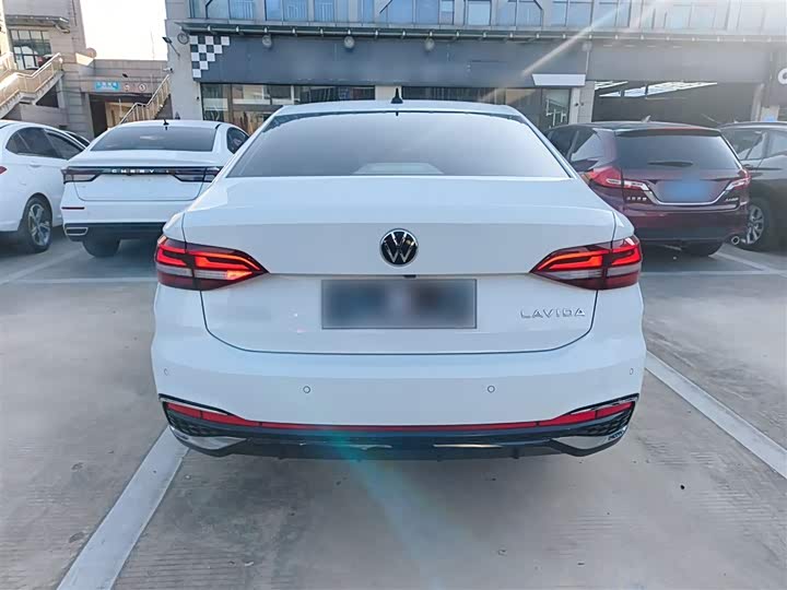 Фото 6 - Volkswagen Lavida