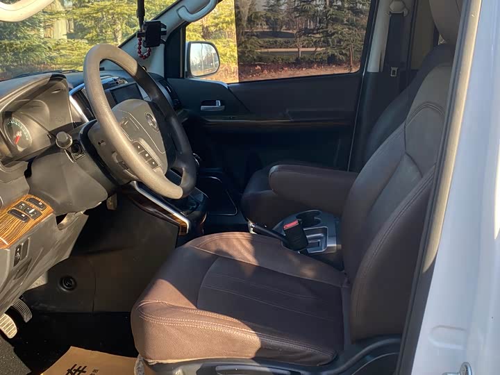 Фото 3 - Dongfeng Forthing Lingzhi Plus