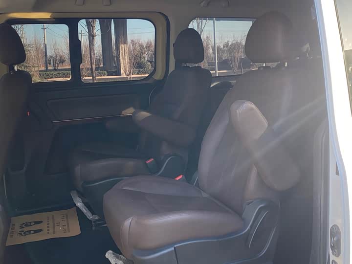 Фото 4 - Dongfeng Forthing Lingzhi Plus