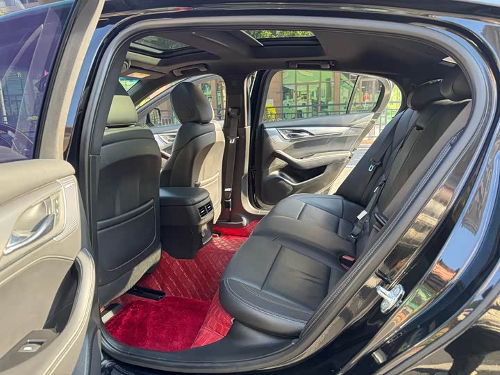 Фото 9 - Cadillac CT5