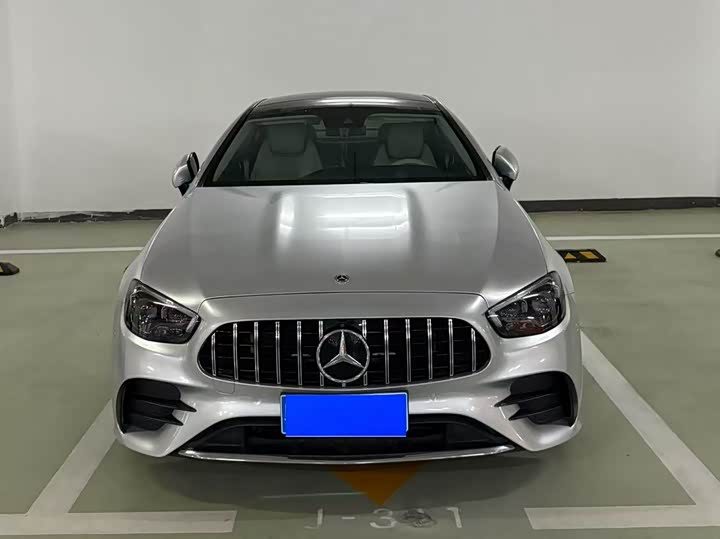 Фото 2 - Mercedes-Benz E-Class