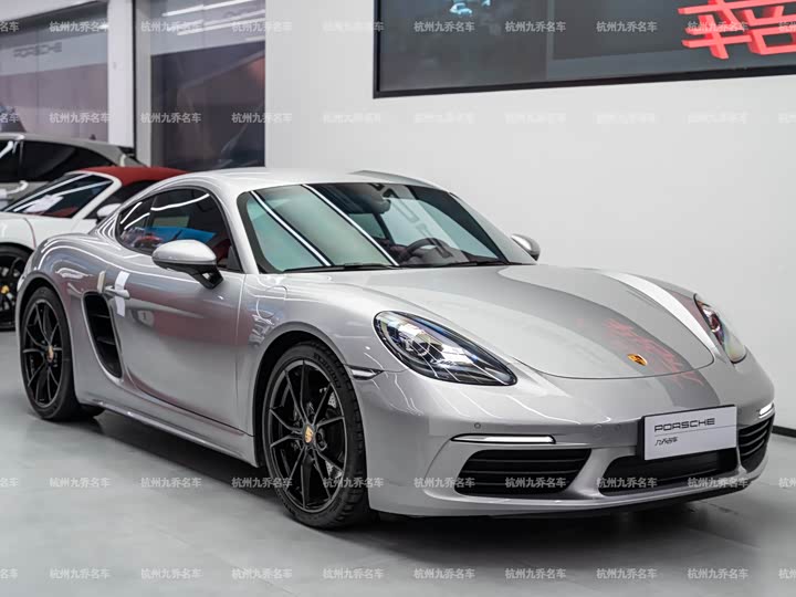 Фото 3 - Porsche 718