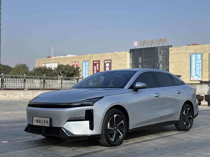 Фото 1 - Geely Galaxy L6