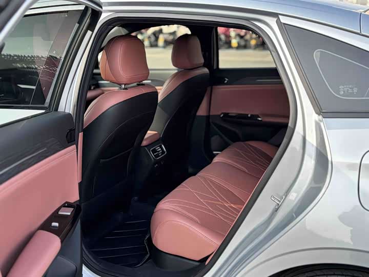 Фото 6 - Geely Galaxy L6