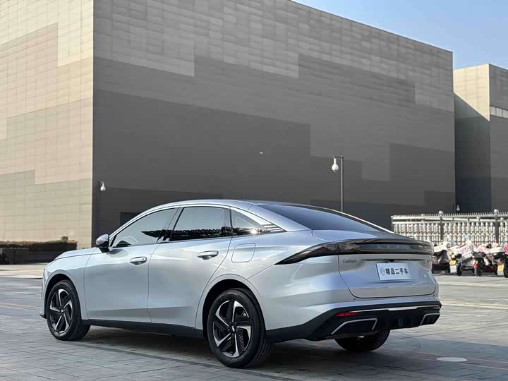 Фото 7 - Geely Galaxy L6