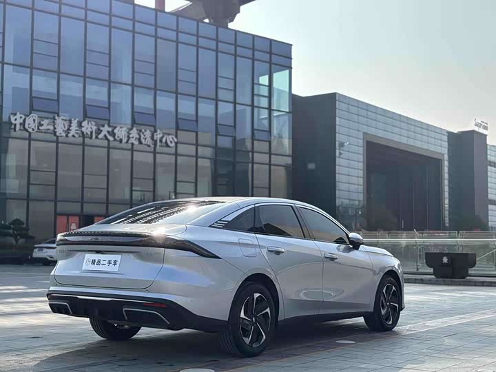 Фото 9 - Geely Galaxy L6