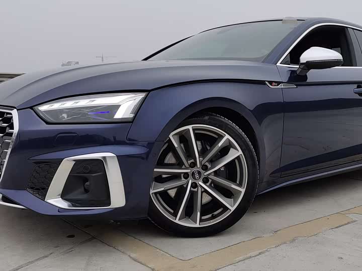Фото 4 - Audi S5