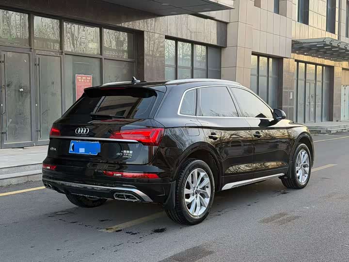 Фото 4 - Audi Q5L