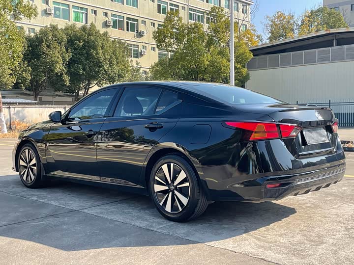 Фото 6 - Nissan Teana