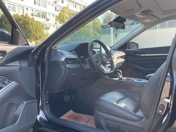 Фото 7 - Nissan Teana