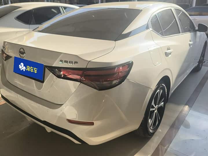 Фото 3 - Nissan Sylphy