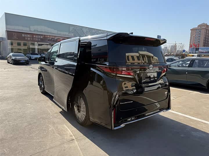 Фото 4 - Toyota Vellfire