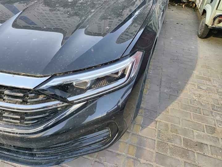 Фото 5 - Volkswagen Sagitar L