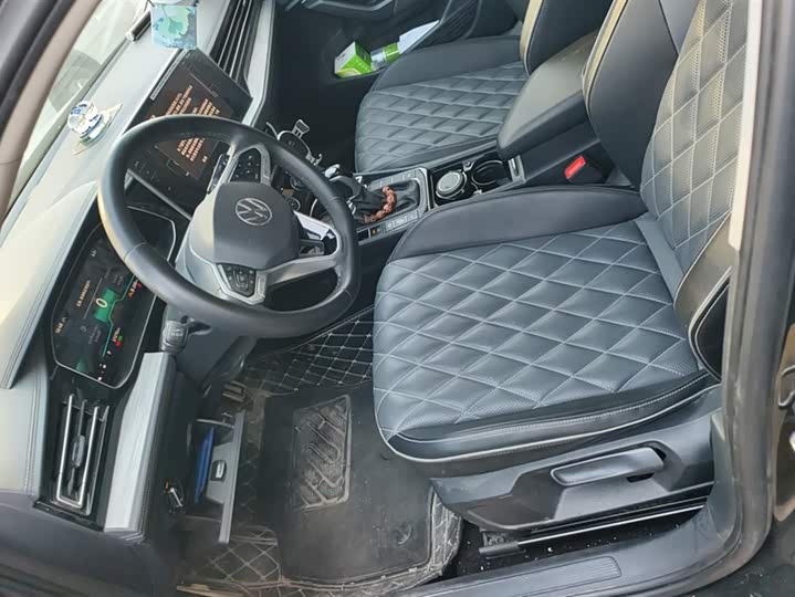 Фото 9 - Volkswagen Sagitar L