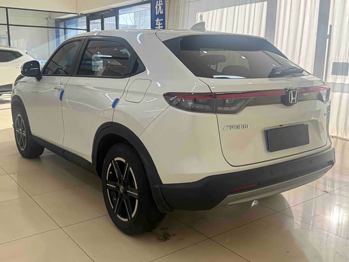Фото 4 - Honda Vezel