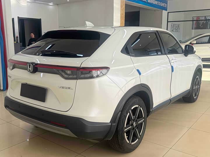 Фото 6 - Honda Vezel
