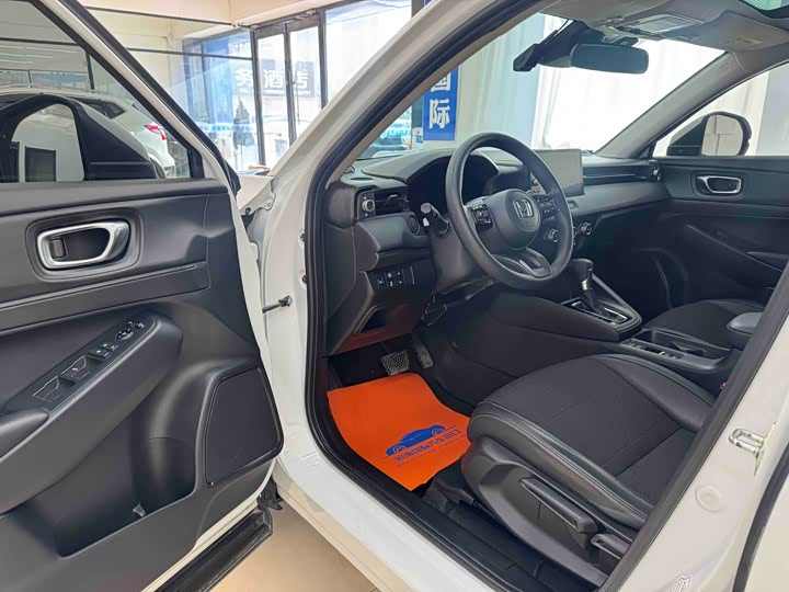 Фото 7 - Honda Vezel