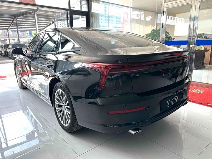 Фото 4 - Bestune B70