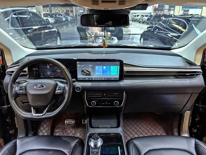 Фото 6 - Ford Edge