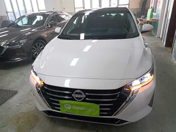 Фото 3 - Nissan Sylphy