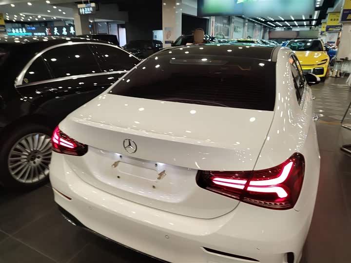 Фото 6 - Mercedes-Benz A-Class