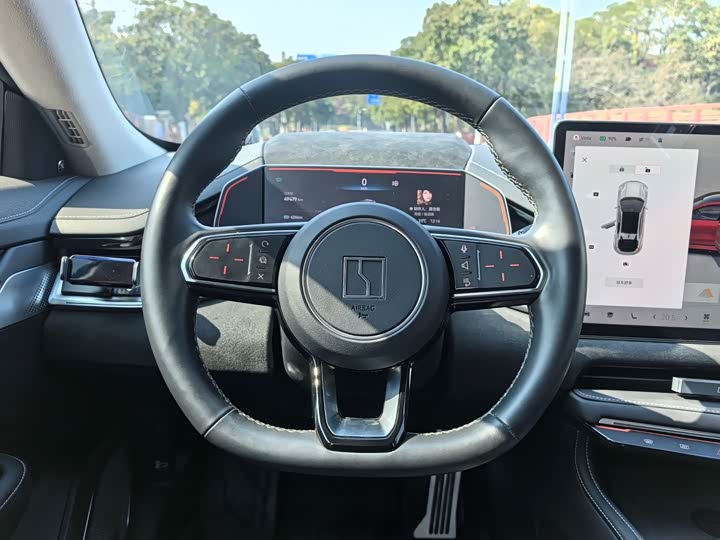 Фото 8 - Zeekr 001