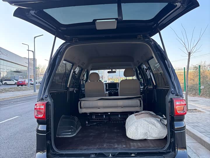 Фото 6 - Dongfeng Forthing Lingzhi M5