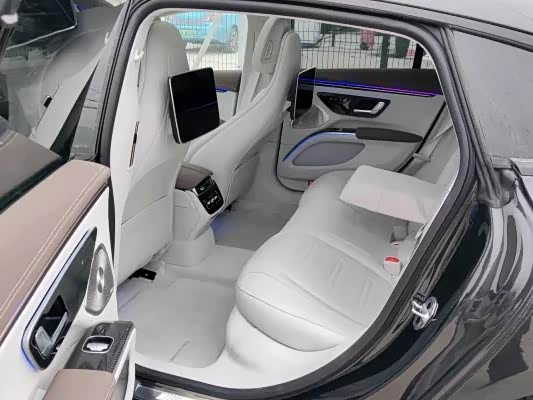 Фото 3 - Mercedes-Benz EQS AMG