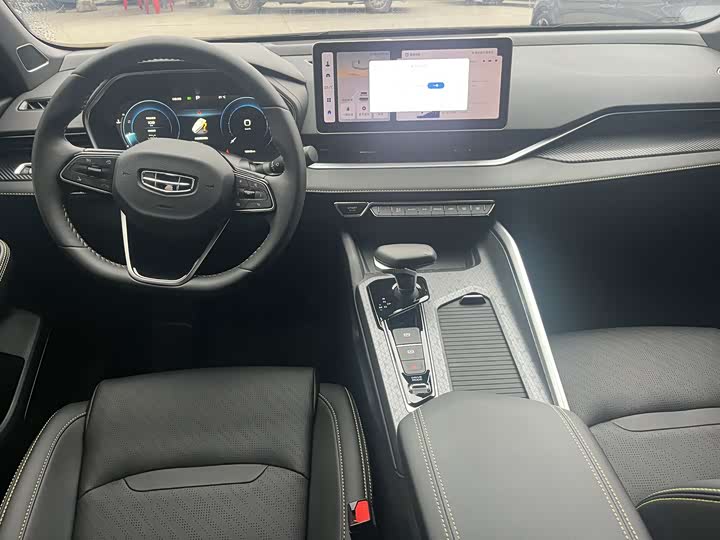 Фото 6 - Geely Preface