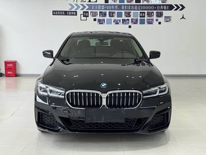 Фото 1 - BMW 5 Series