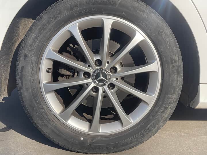 Фото 8 - Mercedes-Benz A-Class