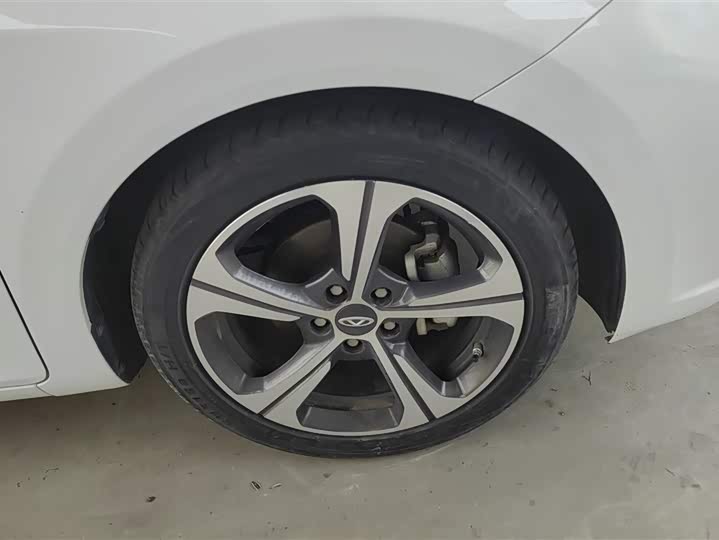 Фото 6 - Chery Arrizo 5