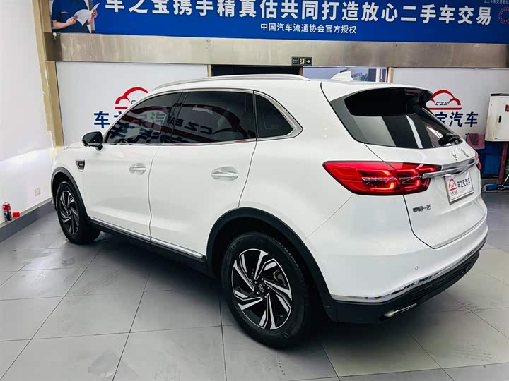 Фото 7 - Hongqi HS5