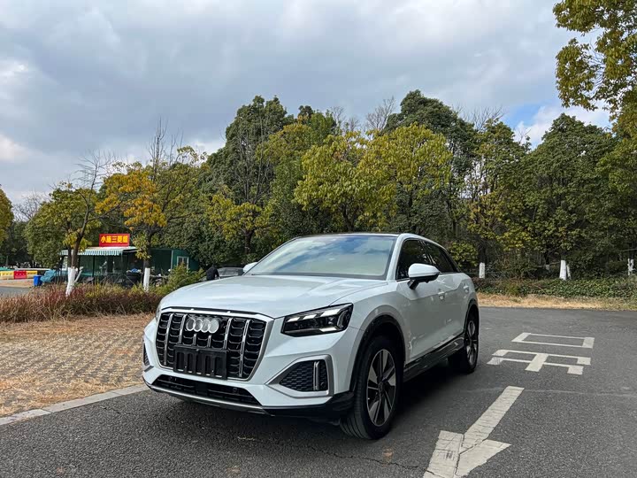 Фото 1 - Audi Q2L