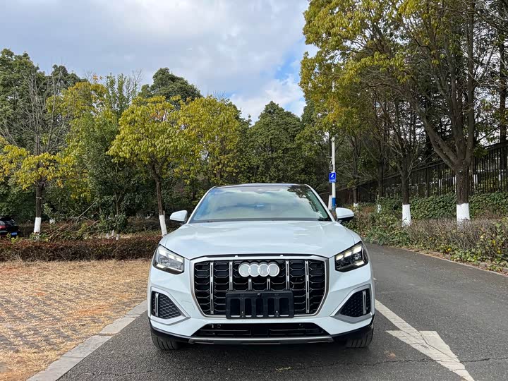 Фото 2 - Audi Q2L