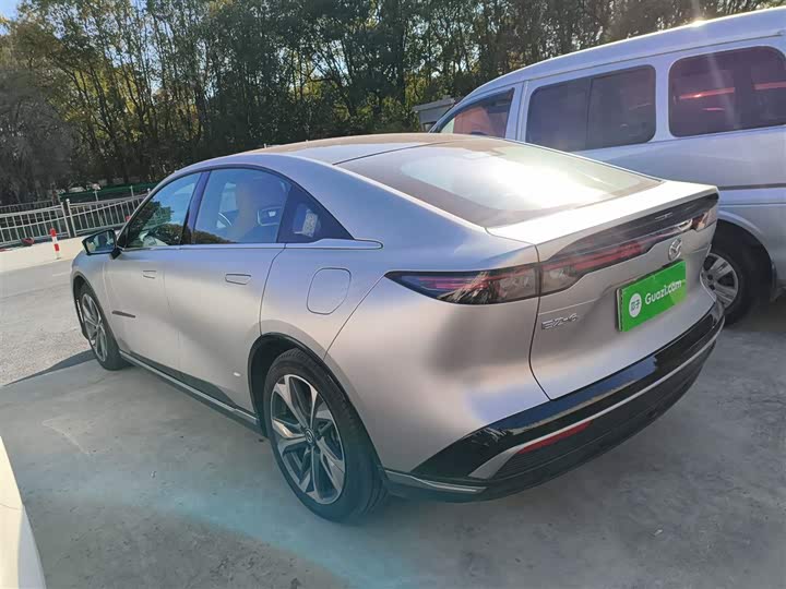 Фото 4 - Mazda EZ-6