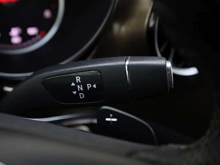 Фото 5 - Mercedes-Benz V-Class