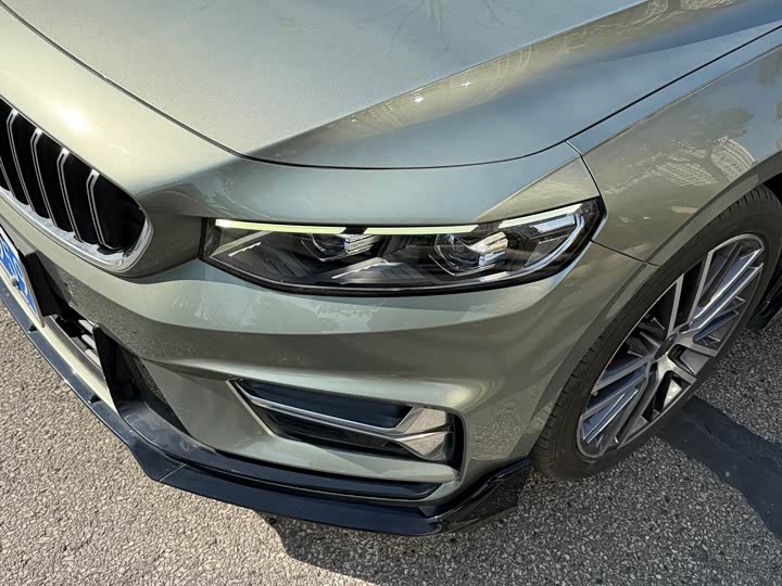 Фото 4 - Geely Preface