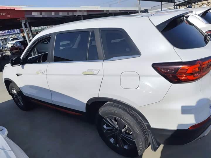 Фото 5 - Changan CS75