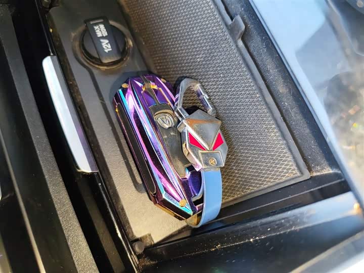 Фото 9 - Changan CS75