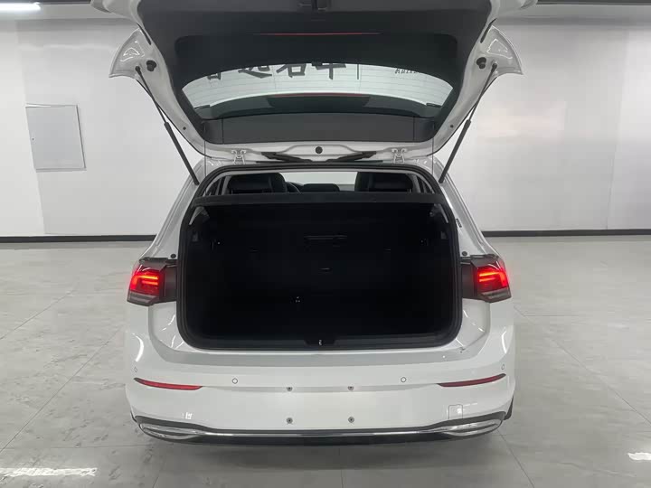 Фото 6 - Volkswagen Golf