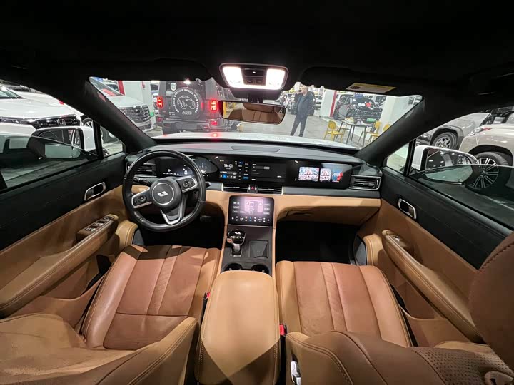 Фото 9 - LiXiang One