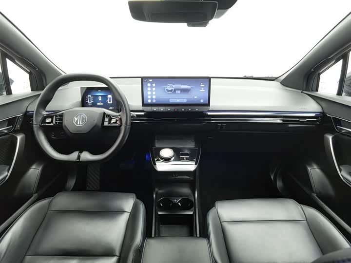 Фото 5 - MG Motor 4 EV