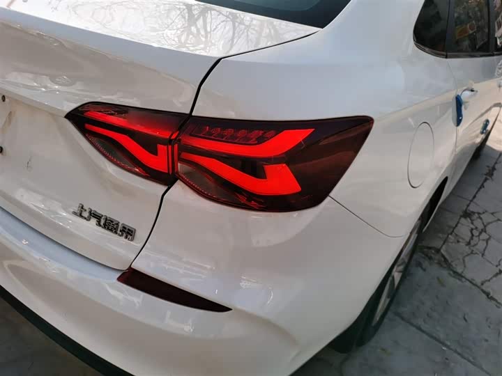 Фото 8 - Chevrolet Monza