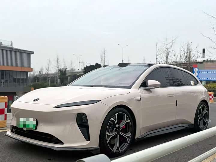 Фото 1 - Nio ET5T