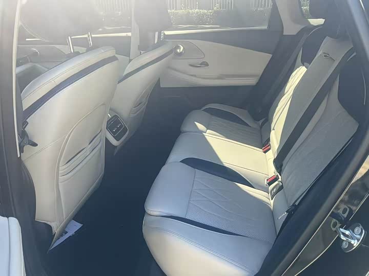 Фото 9 - Chery Arrizo 8